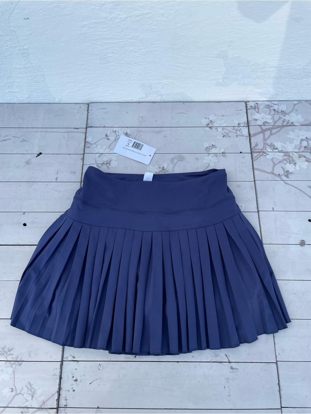 Goldhinge mini golf dress